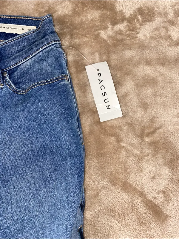 NWT PacSun Medium Blue lace up Side Skinny Jeans size 22 - Image 3