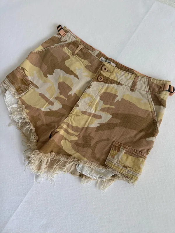Free People Commander Cutoff Camo Raw Hem Cargo High Rise Shorts Desert Combo 12 - Image 7