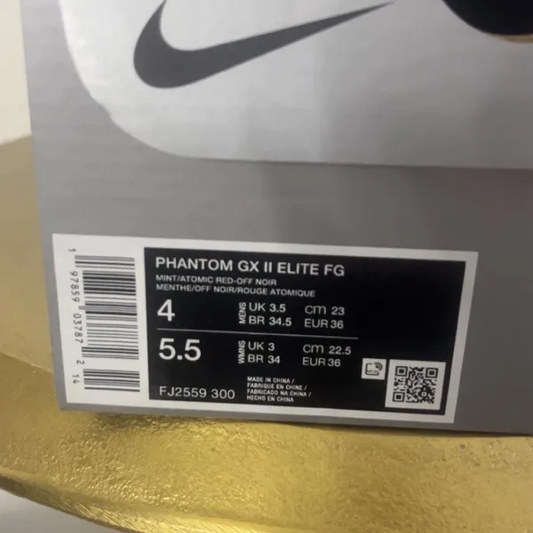 Nike women’s soccer cleats - Image 8