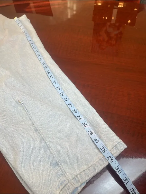Pilcro Modern High-Waisted Baggy Barrel Jeans in Light Wash Denim Size 32 - Image 11
