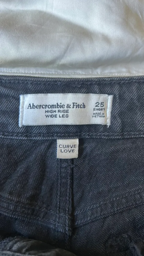 Abercrombie Curve Love Wide-Leg Jeans - Image 3