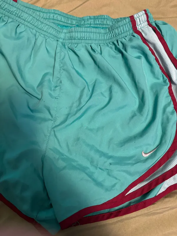 Nike shorts - Image 4