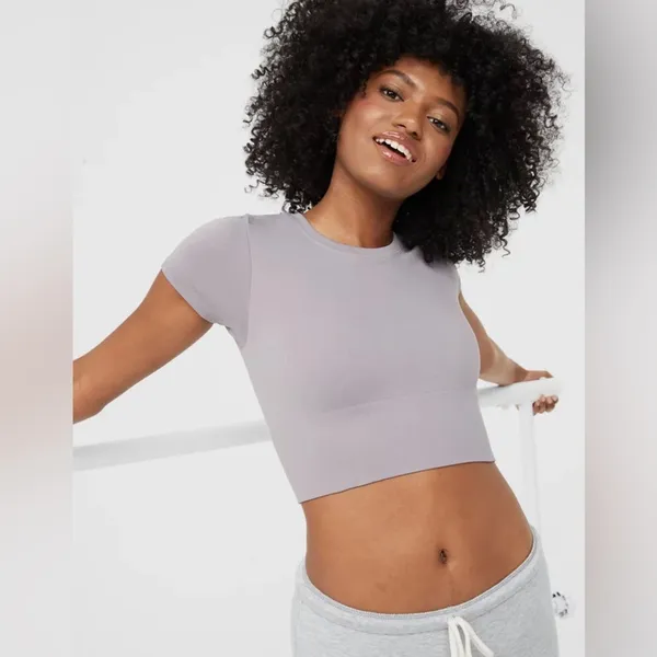 Aerie Offline Sidewalk Seamless Purple Lilac‎ Crop Top Tee - Image 2