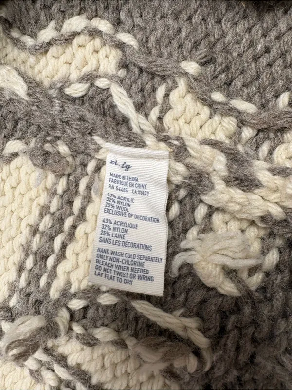 American Eagle Outfitters Y2K Gray Nordic Grandmacore Womens XL - Image 5