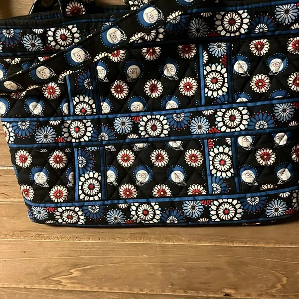 Vera Bradley Tote 14 x 10 blue women's handbag - Image 2