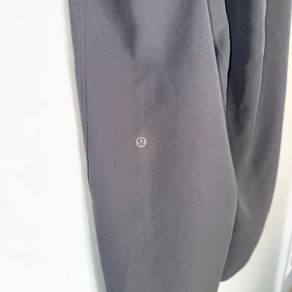 Lululemon On the Fly Wide Leg Pant Women 6 Black Excellent Drawstring‎ High Rise - Image 4