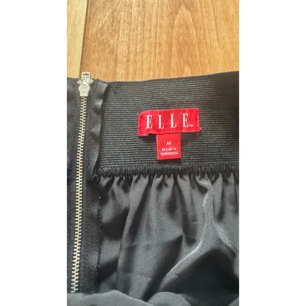 ELLE Black Layered Mini Skirt Elastic Waist Exposed Back Zip Size M - Image 3