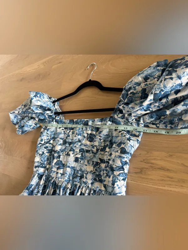 Abercrombie & Fitch Emerson Blue Floral Midi Dress blue floral size medium - Image 8
