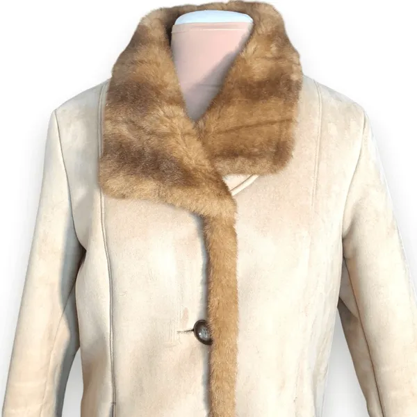 Vintage 90s Longline Cream Vegan Suede Leather Coat Faux Fur Collar Trim Large‎ - Image 2