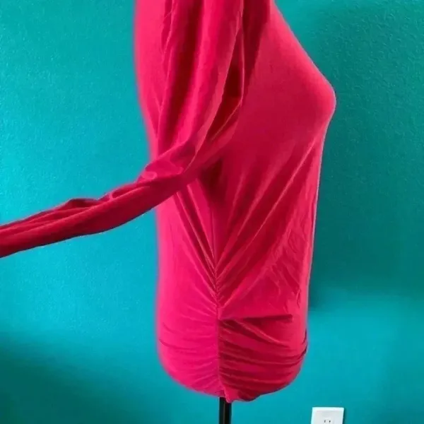 New with tags zara bright pink long sleeve shirt in size small - Image 2