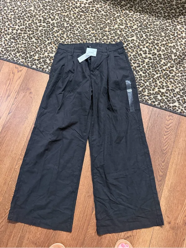 NWT American eagle low rise linen blend trouser size 4 regular black - Image 3