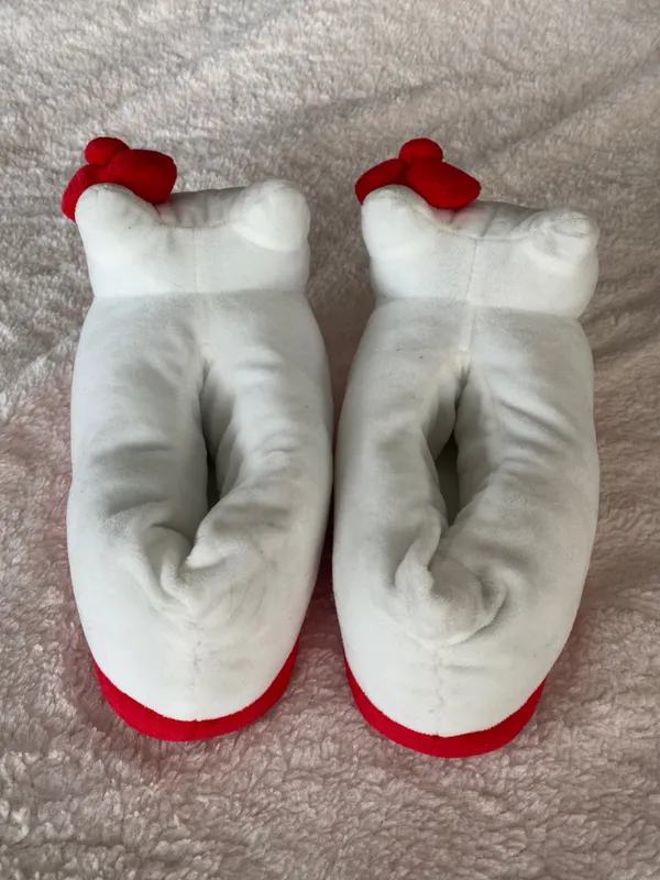 Hello Kitty Slippers - Image 4
