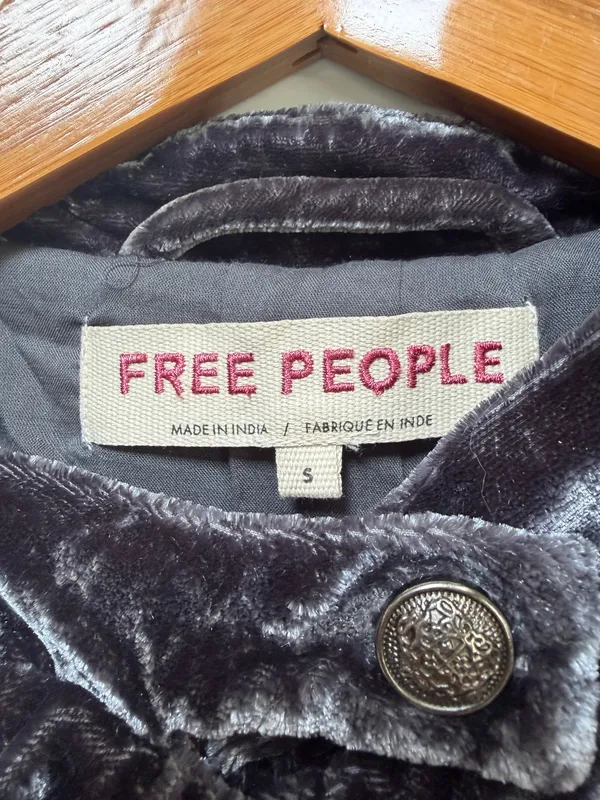 Free People Military Victorian Jacket Goth Dark Gray Velvet Intricate Buttons S - Image 4