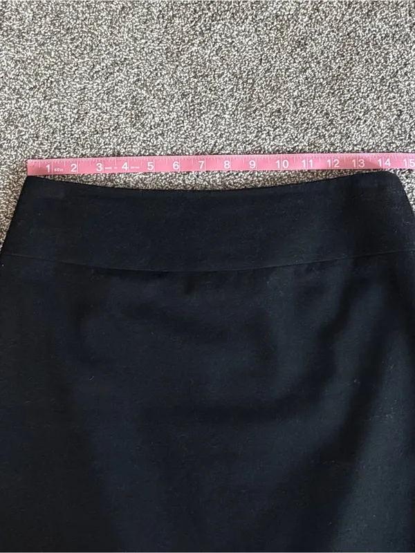 Banana Republic Women’s Size 6 Black Wool Blend Pencil Skirt Back Zip - Image 4