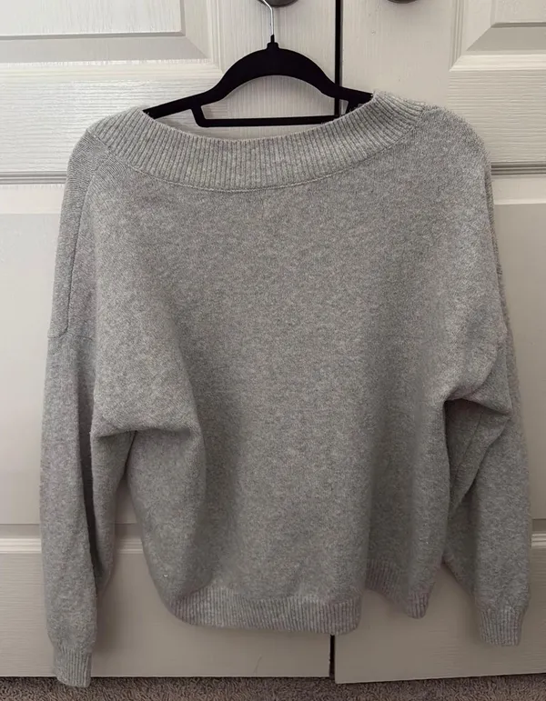 Knit Hollister Sweater Grey - Image 2