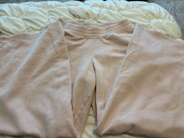 Hollister Sweats Light Pink - Image 2