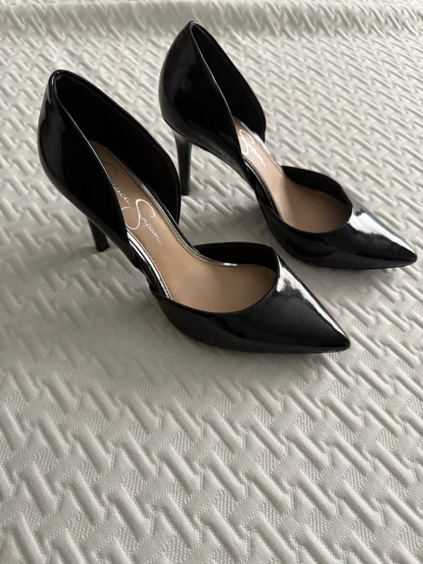 Jessica Simpson Black Glossy Faux Leather Heels Women Size 6 - Image 5