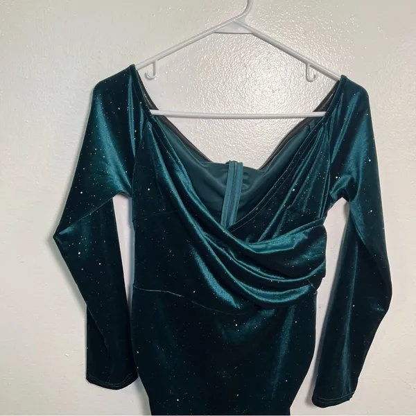 Women's Sz Large Off Shoulder Velvet Dress Emerald Green Rhinestones Long Sleeve - Image 3