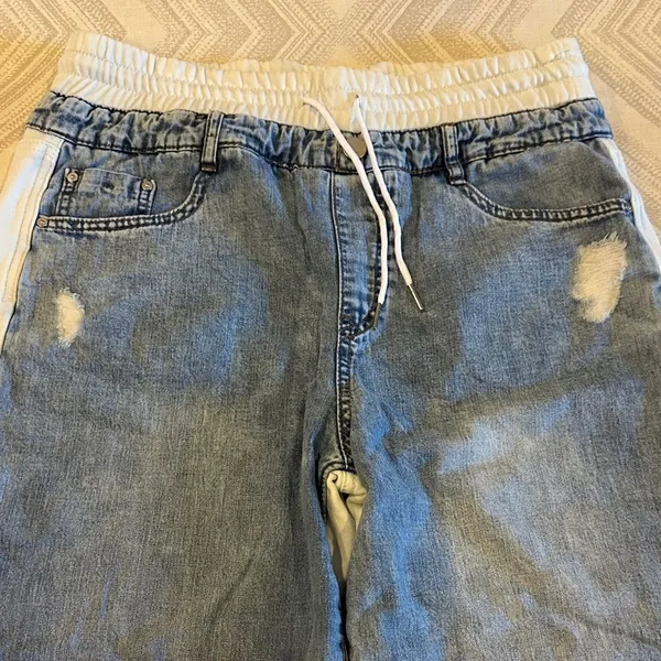 Tractr Reconstructed Ripped Denim Front White French Joggers Size M - Image 3