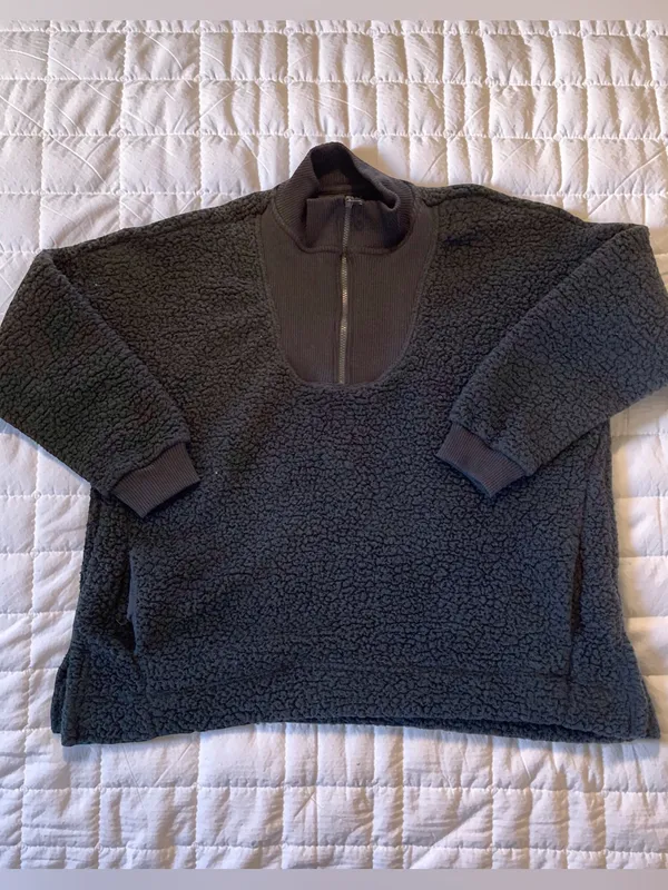 Aerie Charcoal Gray Fuzzy Sherpa Half-Zip Pullover Sweater - Size L Cozy - Image 5