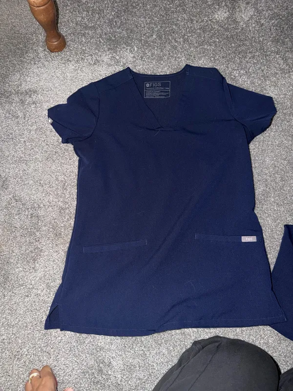 FIGS Scrubs Set - Image 3