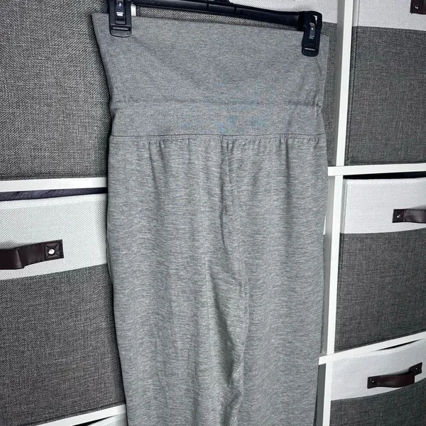 GapFit Brushed Tech Jersey Joggers Gray Size XS - Image 10