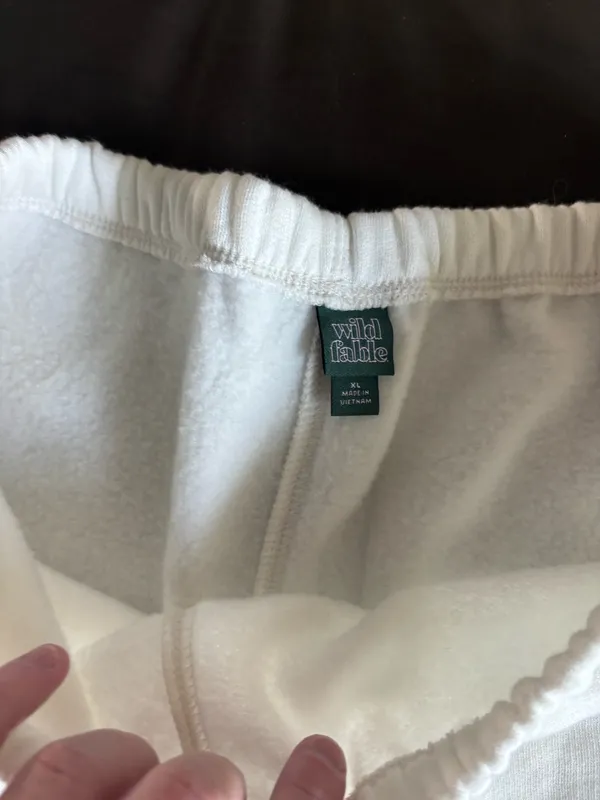 Wild Fable high-rise fleece shorts with pockets - Image 3