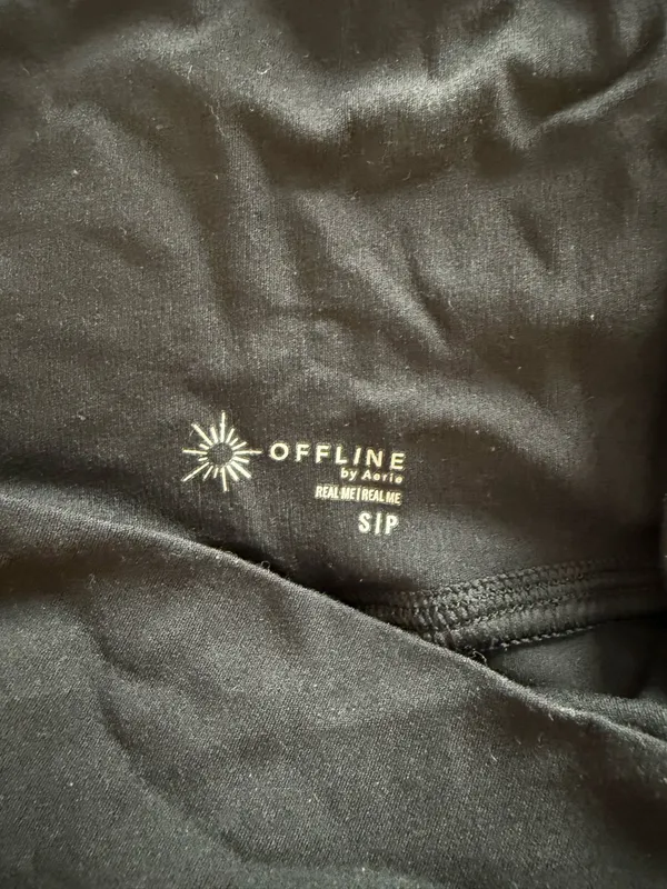OFFLINE By Aerie Real Me Crossover Flowy Short black - Image 4