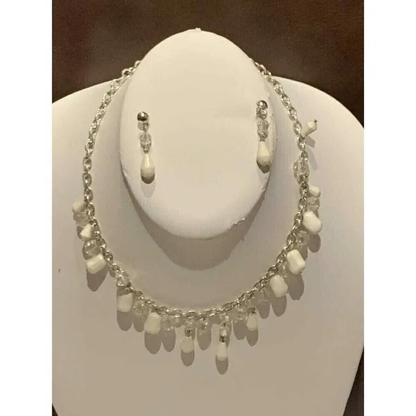 New Silver Tone White Teardrop Necklace and Earrings‎ Jewelry Set 19.5" Jewellry - Image 3