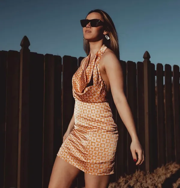 Le lis Halter Dress - Image 4