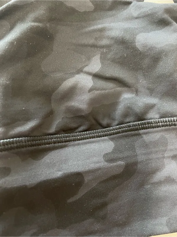 Strappy lululemon Black Camo Sports Bra size 4 - Image 2