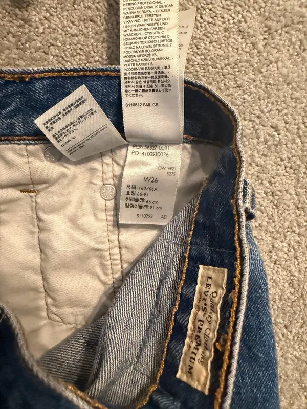 Levi’s 501 Shorts - Image 4