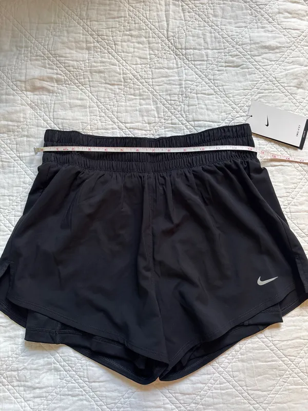 Nike Dri-Fit Loose Fit Athletic Shorts - Image 9