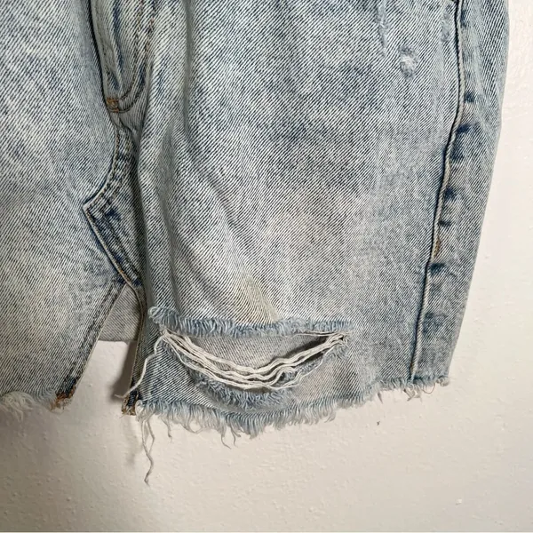 Zara Trafaluc Women's Sz Small Cut Off Denim Mini Skirt Light Acid Wash Distress - Image 7