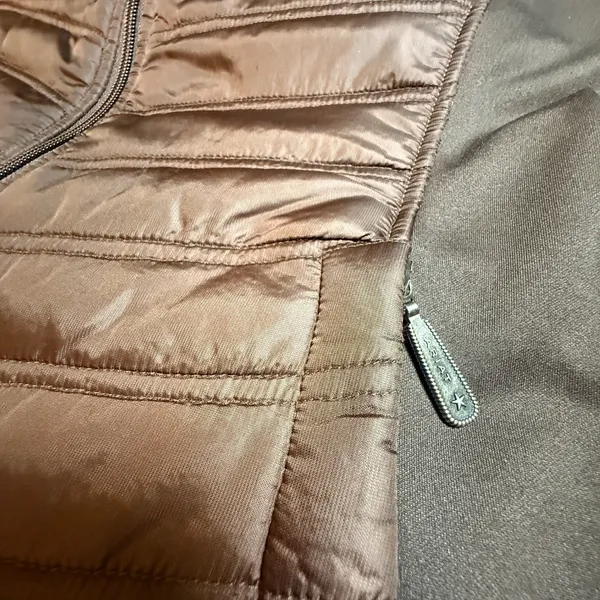 Ariat Womens Brown Quilted‎ Western Equestrian Puffer Vest Size Medium Full Zip - Image 4