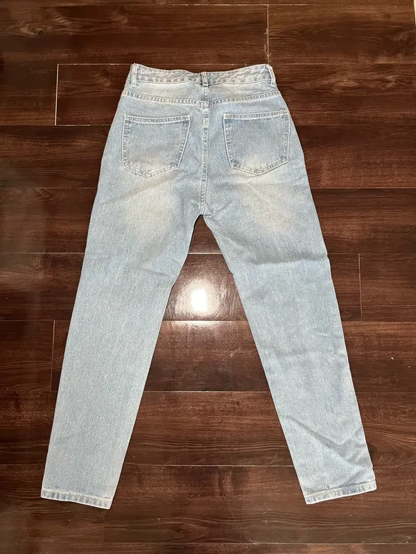 NWT Adika Distressed Jeans Size Medium - Image 2
