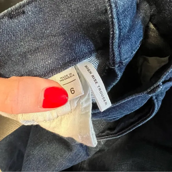Loft Women’s High Rise Trousers‎ Dark Wash Wide Leg Jeans 6 - Image 7