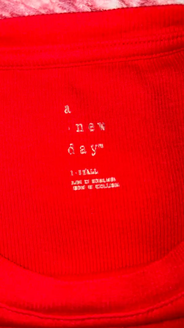 Red new day basic long sleeve - Image 2