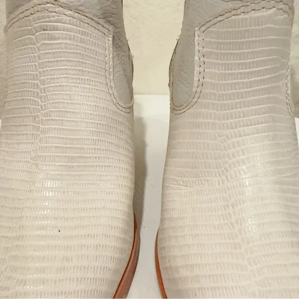 Kaanas Hague Cowboy Leather Bootie in Ivory NWOT Size 6M - Image 3