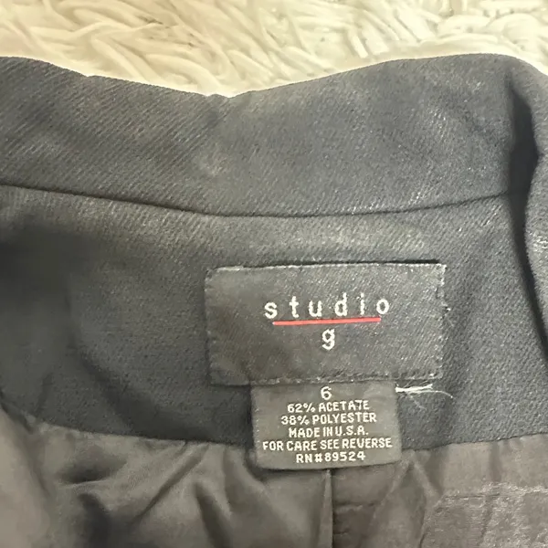 Studio9 Elegant Black Blazer and Skirt Ensemble Size 6 - Image 12