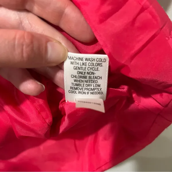 Croft & Barrow Women’s Coral Pink Lightweight Quilted Packable Vest Small Zip‎ - Image 5