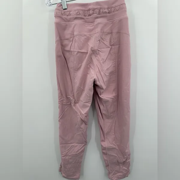 Lululemon Women's‎ Dance Studio Mid-Rise Cropped Pant Rose Blush Size 0 - Image 2