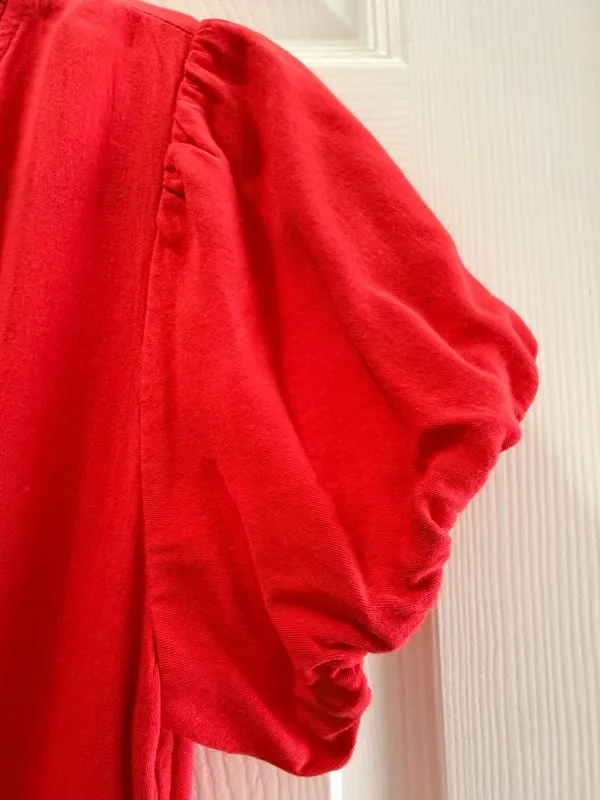 Zesica Tiered Midi Dress Size M Red Smocked Waist V-Neck Flutter Sleeve - Image 5