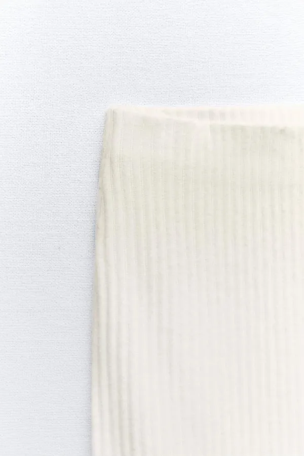 NWT White BRUSHED RIBBED PENCIL SKIRT. Size Medium - Image 11