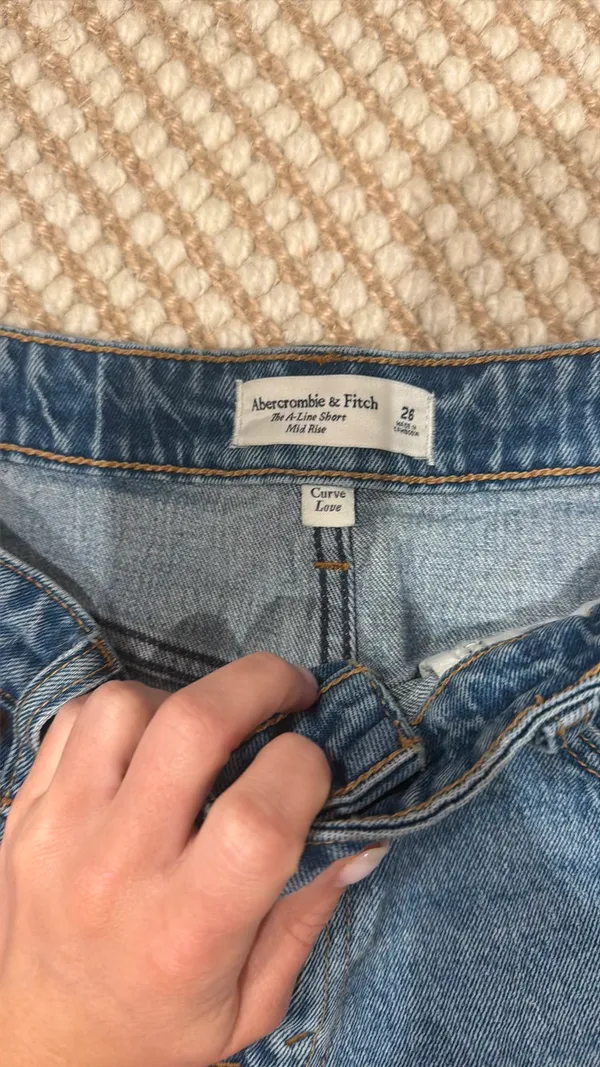 Abercrombie Denim Shorts Mid-Rise Boyfriend - Image 2