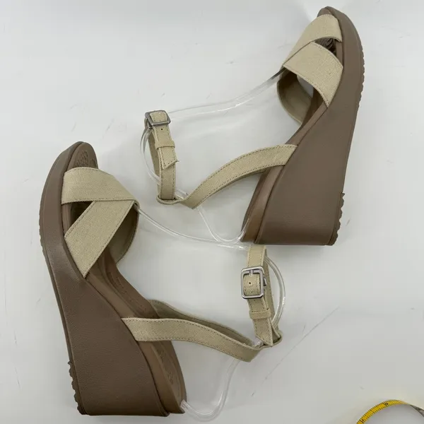 Crocs Leigh II Cross Strap Ankle Wedge Sandal Beige Khaki Women 8 Strappy New - Image 7