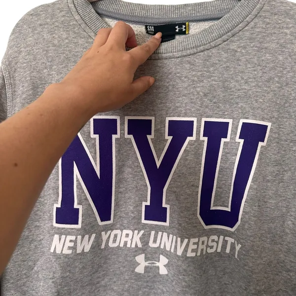 NYU‎ x UNDER ARMOUR Loose Fit Crewneck Sweatshirt Small - Image 3