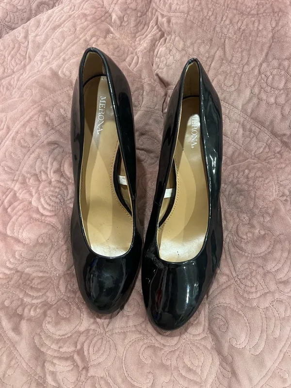 Merona Black Patent Leather High-Heel Pumps - Image 2