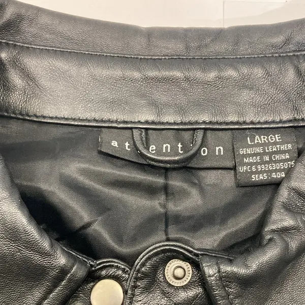 Attention Women’s leather jacket  L - Image 9