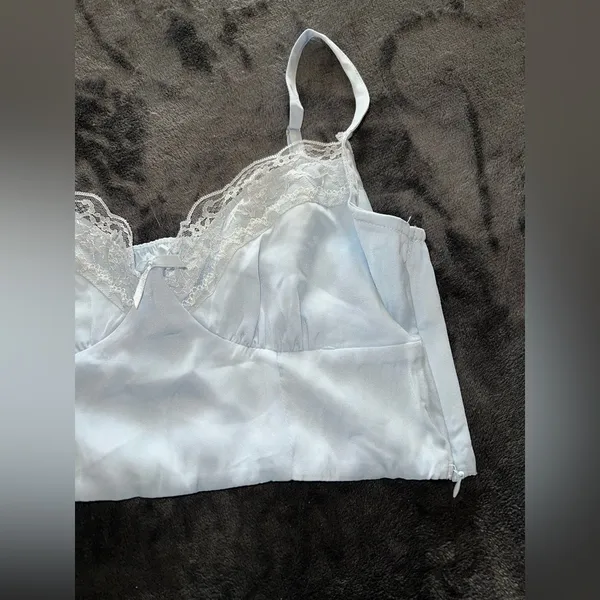 Princess Polly Old School Love Crop Top in Blue Size 2 - Image 12